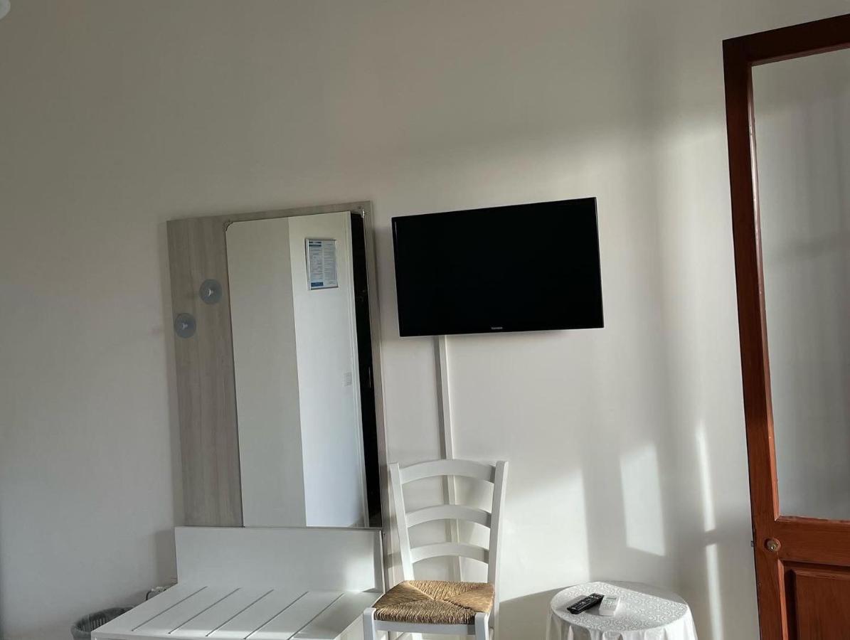 Agriturismo Tenuta Pozzello Torre dell'Orso Eksteriør bilde