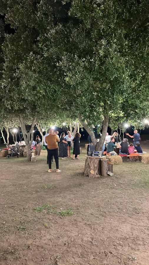 Agriturismo Tenuta Pozzello Torre dell'Orso Eksteriør bilde