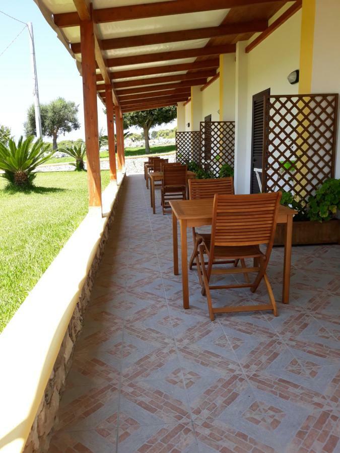 Agriturismo Tenuta Pozzello Torre dell'Orso Eksteriør bilde